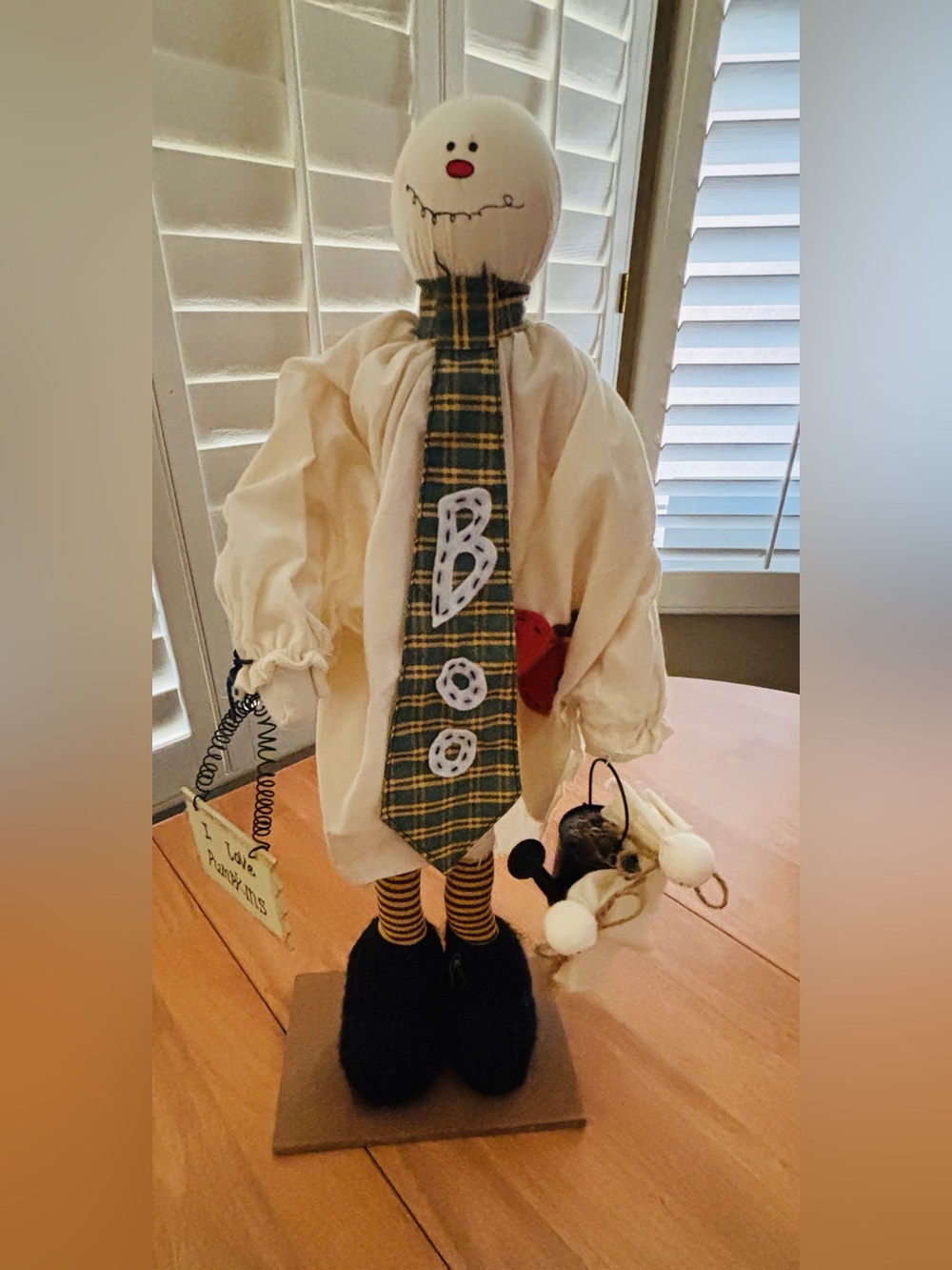 Halloween! Standing  Decoration ~ Ghost Trik-O-Treater ~ “Boo” ! Halloween